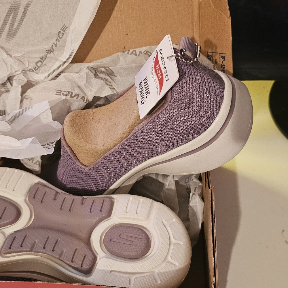 Skechers Go Walk Arch Fit - Grateful Size 11 Mauve